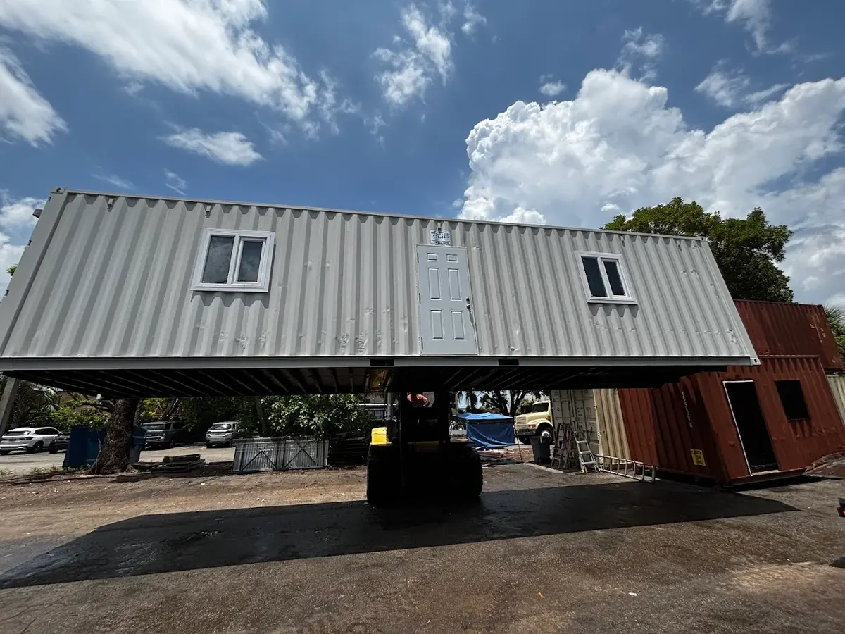 Shipping container delivery